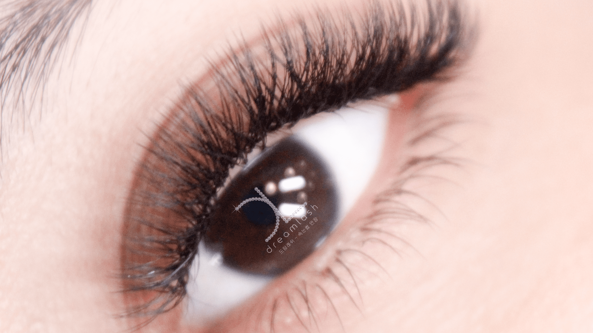 Aftercare eyelash extension